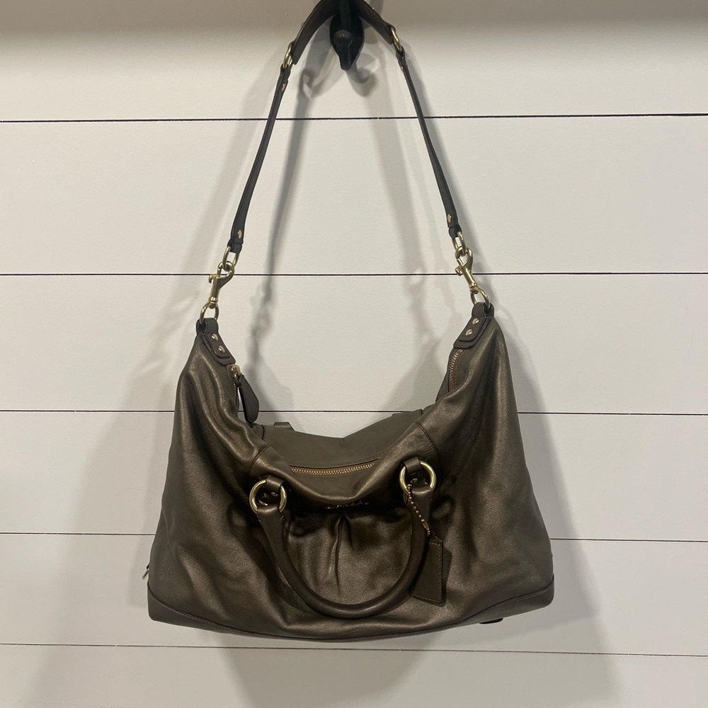 Coach Elegant Bronze Leather handbag